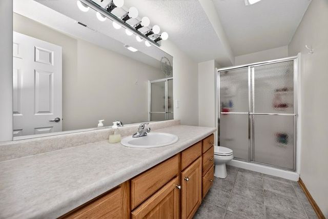 5764 NW 3rd Court, Des Moines, IA 50313