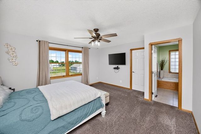 5764 NW 3rd Court, Des Moines, IA 50313