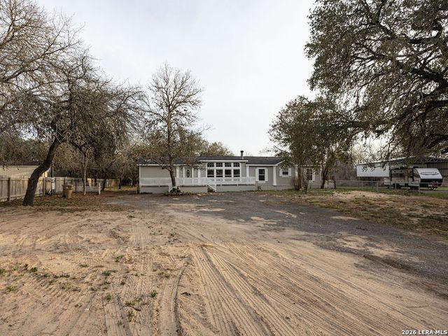 3938 Cannon Wood, Elmendorf, TX 78112