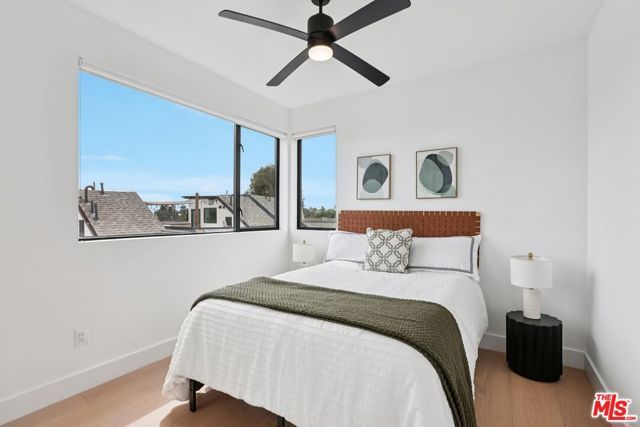 3223 Rowena Avenue, Los Angeles, CA 90027