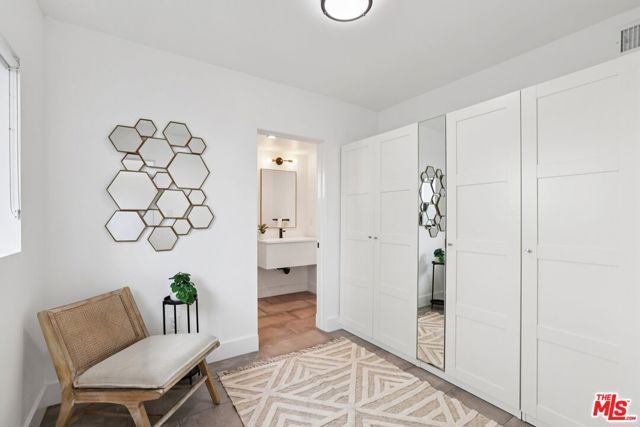 3223 Rowena Avenue, Los Angeles, CA 90027