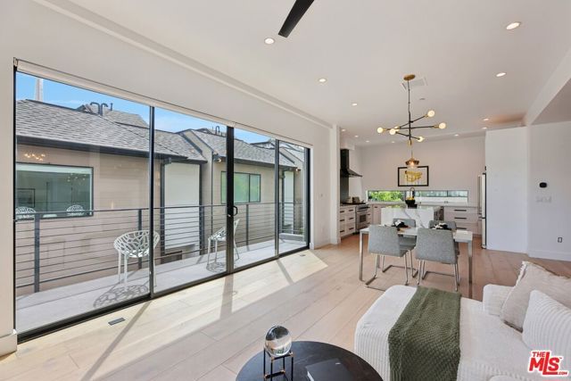 3223 Rowena Avenue, Los Angeles, CA 90027