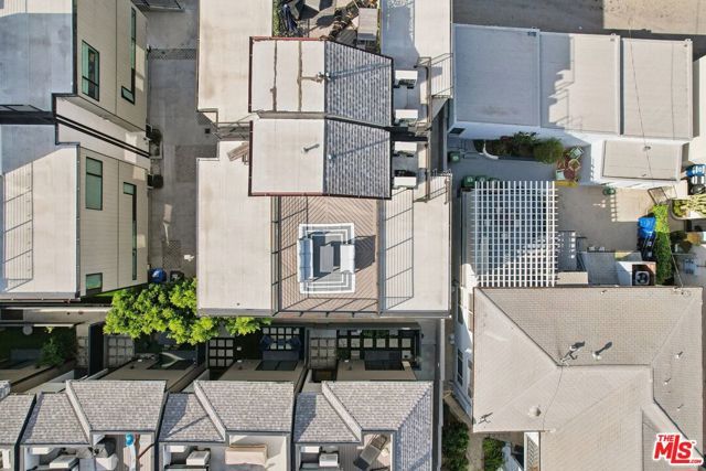 3223 Rowena Avenue, Los Angeles, CA 90027