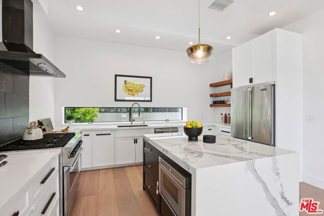 3223 Rowena Avenue, Los Angeles, CA 90027