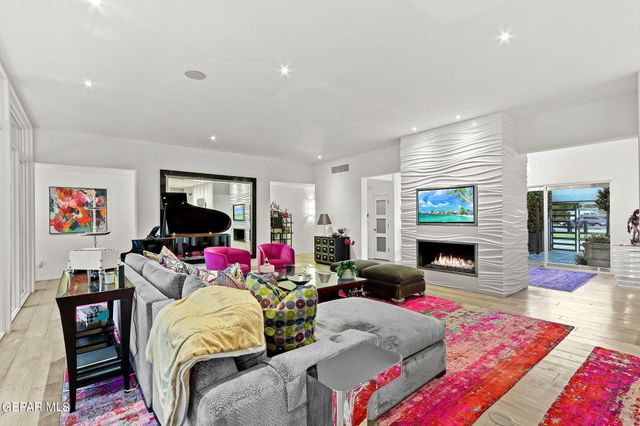 824 DULCINEA Court, El Paso, TX 79922