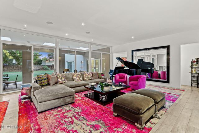 824 DULCINEA Court, El Paso, TX 79922