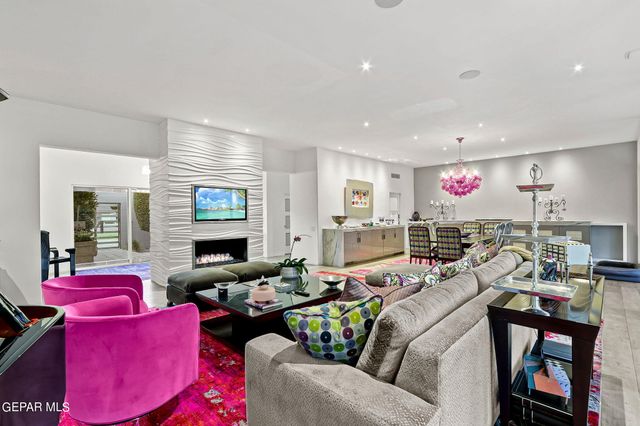 824 DULCINEA Court, El Paso, TX 79922