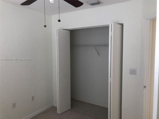 157 Hidden Ct Rd I-48, Hollywood, FL 33023