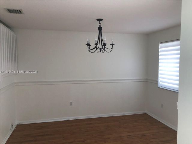 157 Hidden Ct Rd I-48, Hollywood, FL 33023