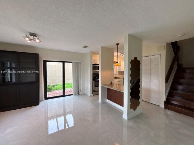 6900 NW 169th Street 137G, Hialeah, FL 33015