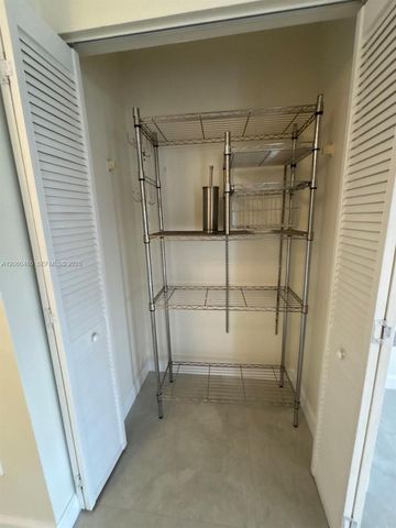 6900 NW 169th Street 137G, Hialeah, FL 33015