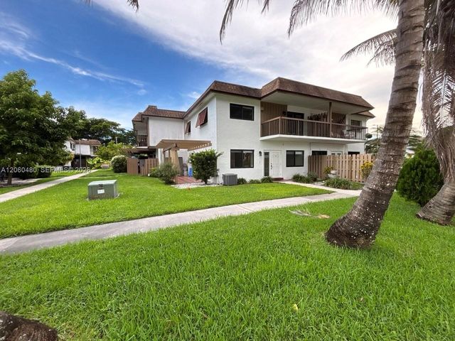 6900 NW 169th Street 137G, Hialeah, FL 33015