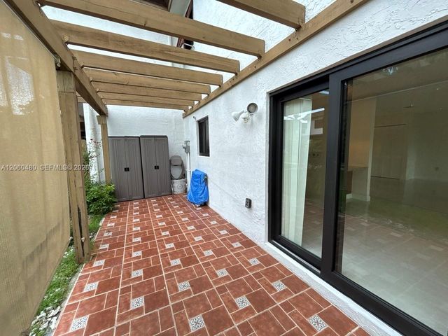 6900 NW 169th Street 137G, Hialeah, FL 33015