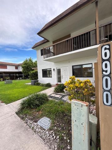 6900 NW 169th Street 137G, Hialeah, FL 33015