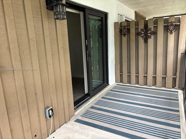 6900 NW 169th Street 137G, Hialeah, FL 33015