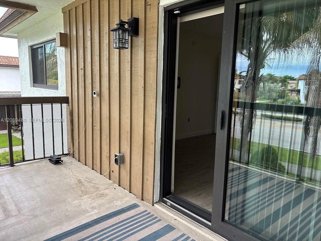 6900 NW 169th Street 137G, Hialeah, FL 33015