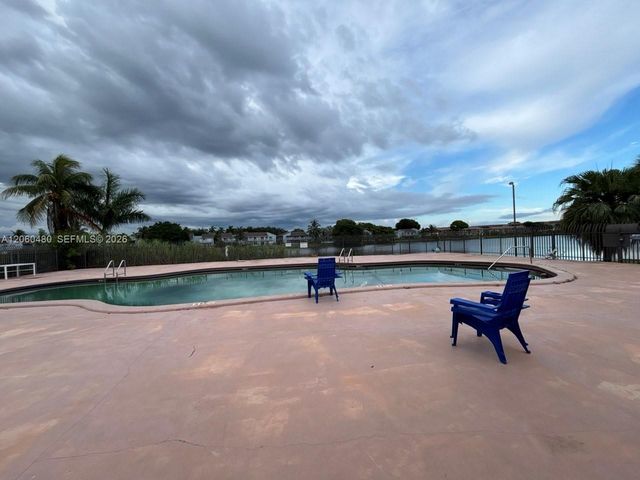 6900 NW 169th Street 137G, Hialeah, FL 33015