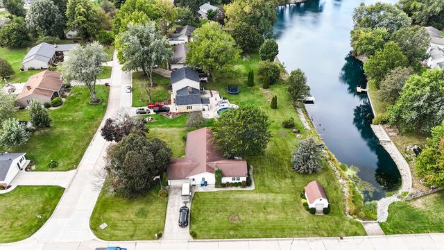 11717 Markham Court, Leo, IN 46765