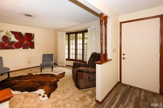 11717 Markham Court, Leo, IN 46765
