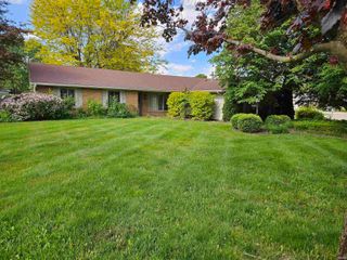 11717 Markham Court, Leo, IN 46765