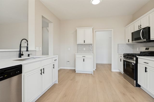 506 Fossil Hill Drive, Arlington, TX 76002