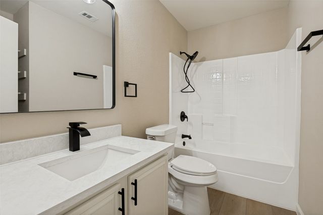 506 Fossil Hill Drive, Arlington, TX 76002
