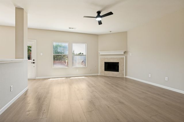 506 Fossil Hill Drive, Arlington, TX 76002