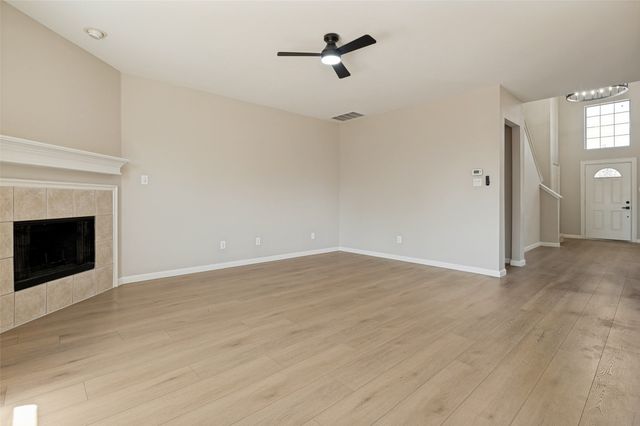 506 Fossil Hill Drive, Arlington, TX 76002