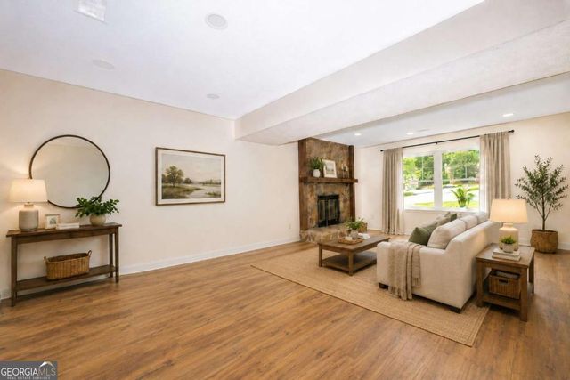 10175 Old Woodland Entry NE, Johns Creek, GA 30022
