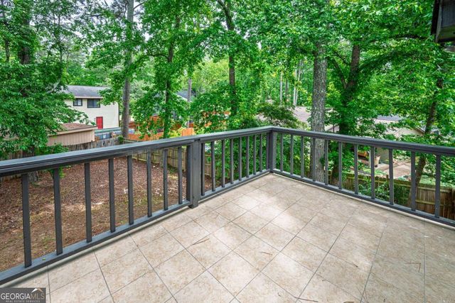 10175 Old Woodland Entry NE, Johns Creek, GA 30022