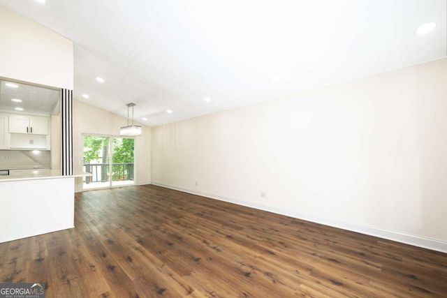 10175 Old Woodland Entry NE, Johns Creek, GA 30022