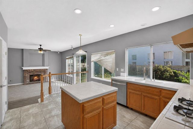3105 Sceptre Dr, Rocklin, CA 95765