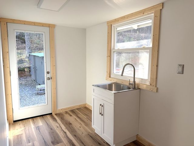 1393 Lakeshore Drive, Abbeville, AL 36310