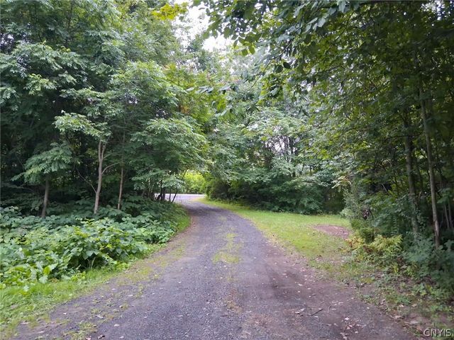 2165 Rabbit Lane, Lysander, NY 13135