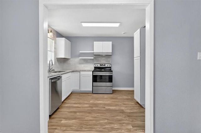 741 Lansdown Dr, Corpus Christi, TX 78412