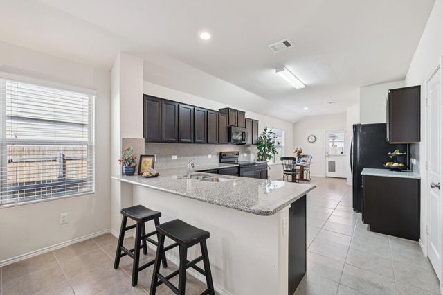 524 Shimek ST 15A, Jarrell, TX 76537