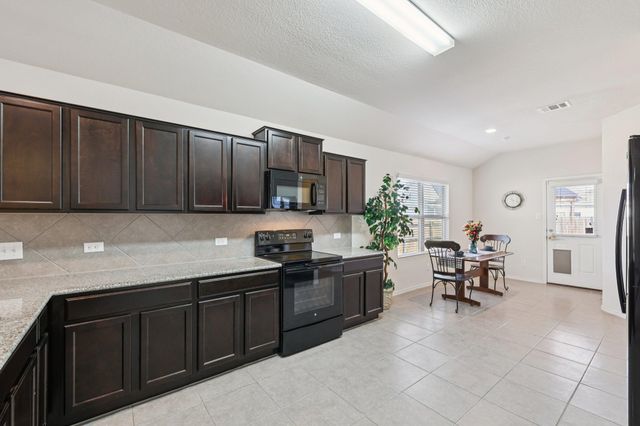 524 Shimek ST 15A, Jarrell, TX 76537