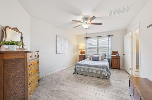 524 Shimek ST 15A, Jarrell, TX 76537