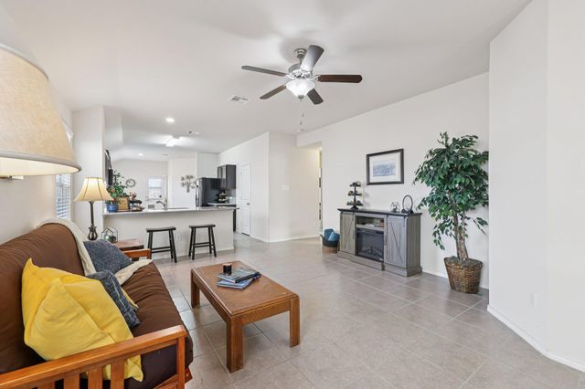 524 Shimek ST 15A, Jarrell, TX 76537