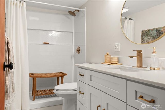 11224 SE 76th Street, Newcastle, WA 98056