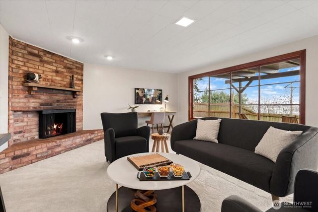 11224 SE 76th Street, Newcastle, WA 98056