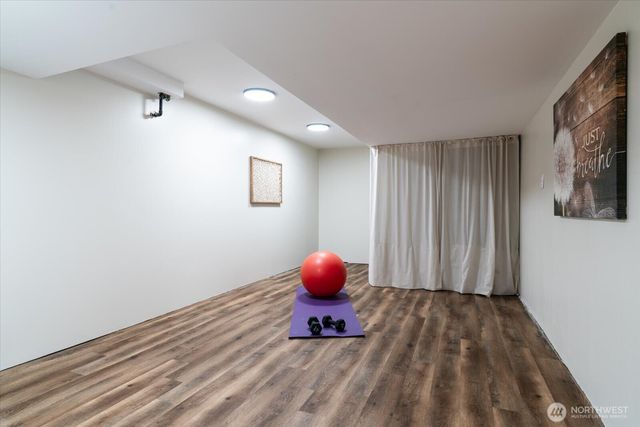 11224 SE 76th Street, Newcastle, WA 98056