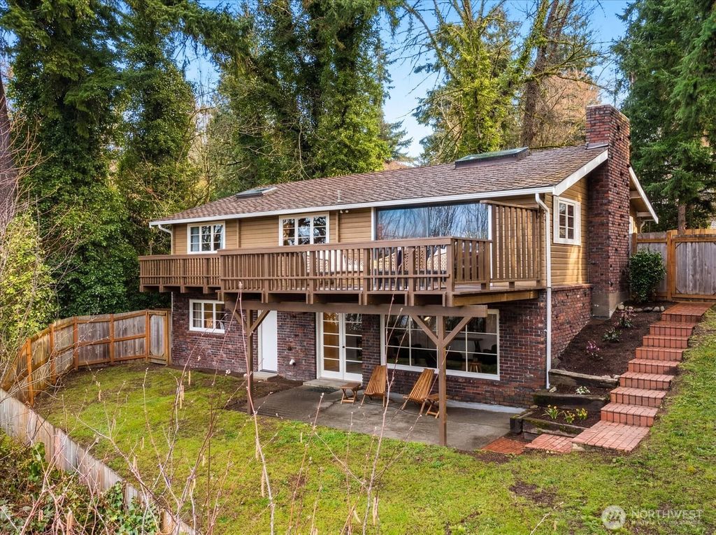 11224 SE 76th Street, Newcastle, WA 98056