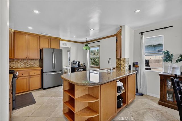 3480 Gardenia, Long Beach, CA 90807