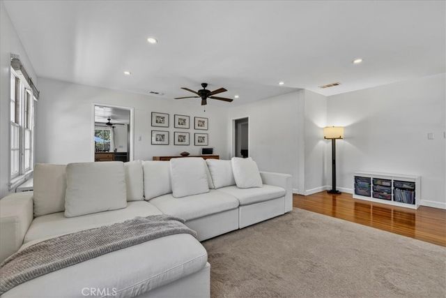 3480 Gardenia, Long Beach, CA 90807