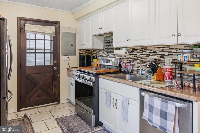 589 DOLORO DR, Morrisville, PA 19067