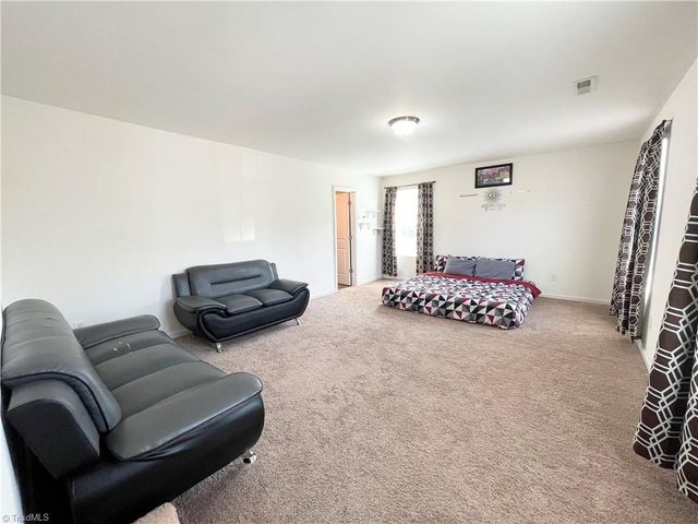 4133 Eastland Avenue, Greensboro, NC 27405