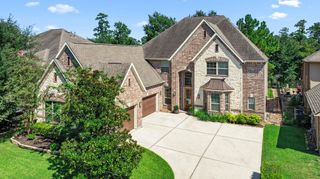 34 N Swanwick Place, Tomball, TX 77375
