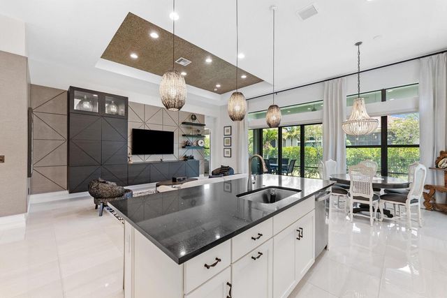 11813 Fortress Run, Parkland, FL 33076
