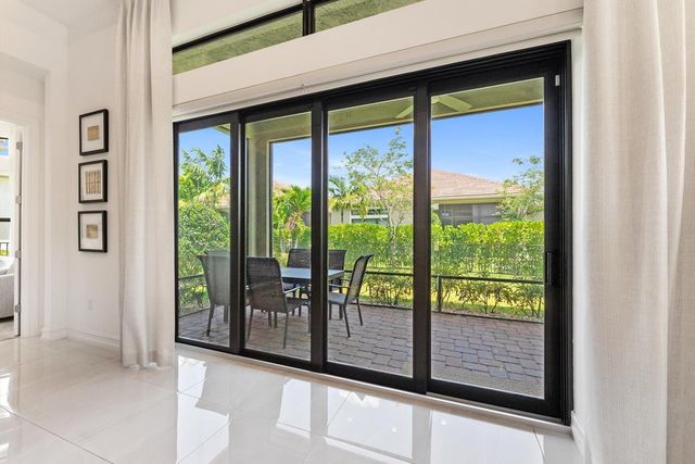 11813 Fortress Run, Parkland, FL 33076